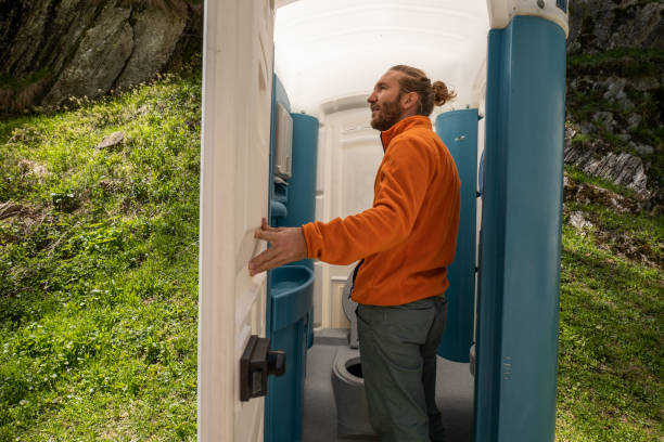 Best Portable bathroom rental  in Abingdon, IL